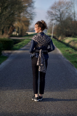 Draagdoek of draagzak huren