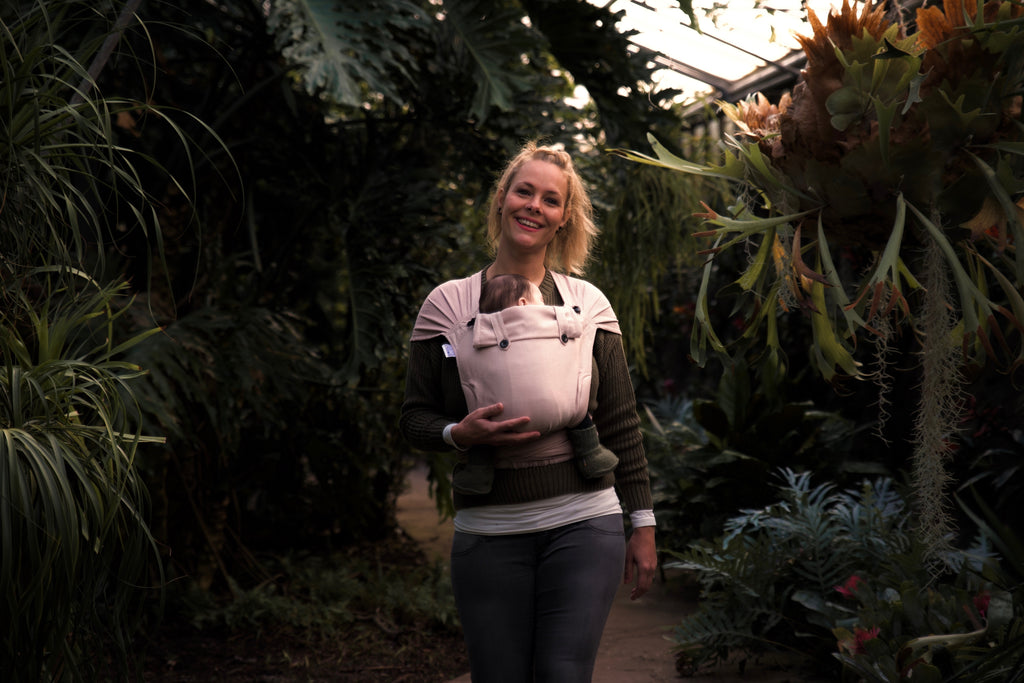 Draagdoek of draagzak huren